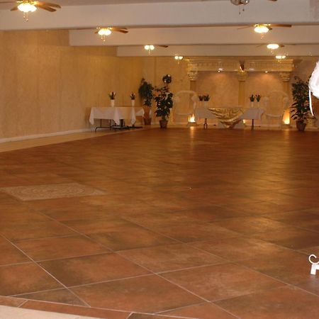 Western Inn Хьюстон Экстерьер фото