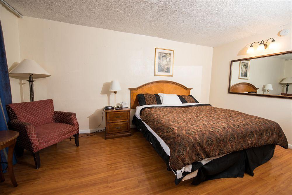 Western Inn Хьюстон Экстерьер фото