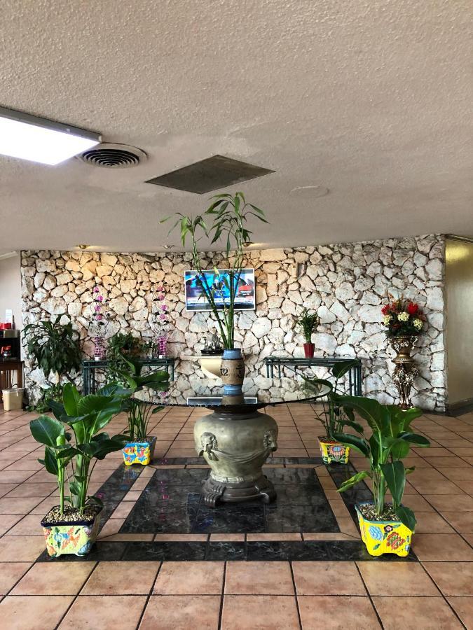 Western Inn Хьюстон Экстерьер фото